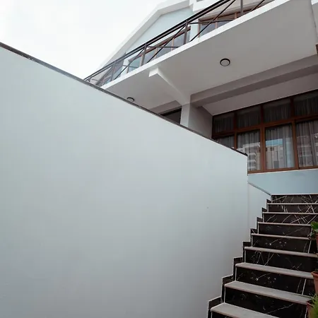 Friends Hotel 4*